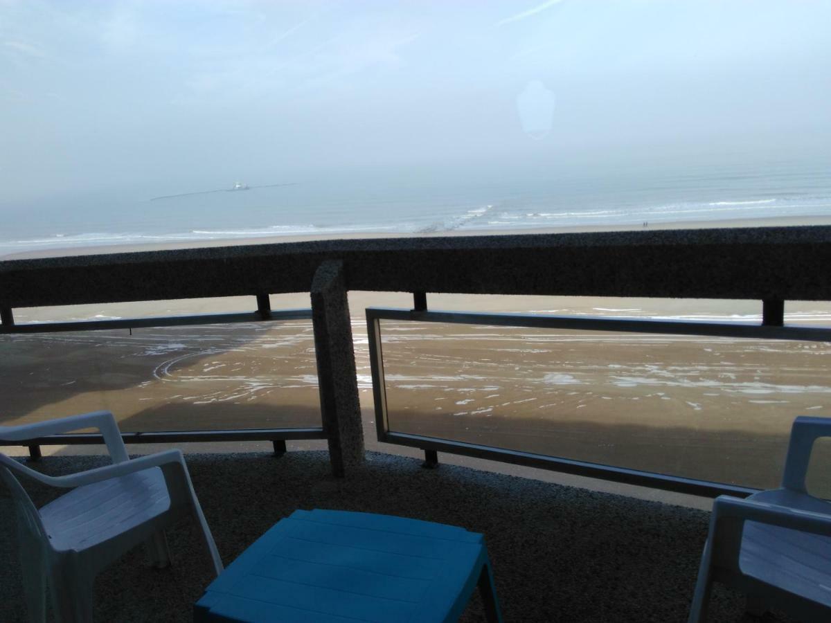 Residentie Aldis Met Zeezicht Apartment Ostend Luaran gambar